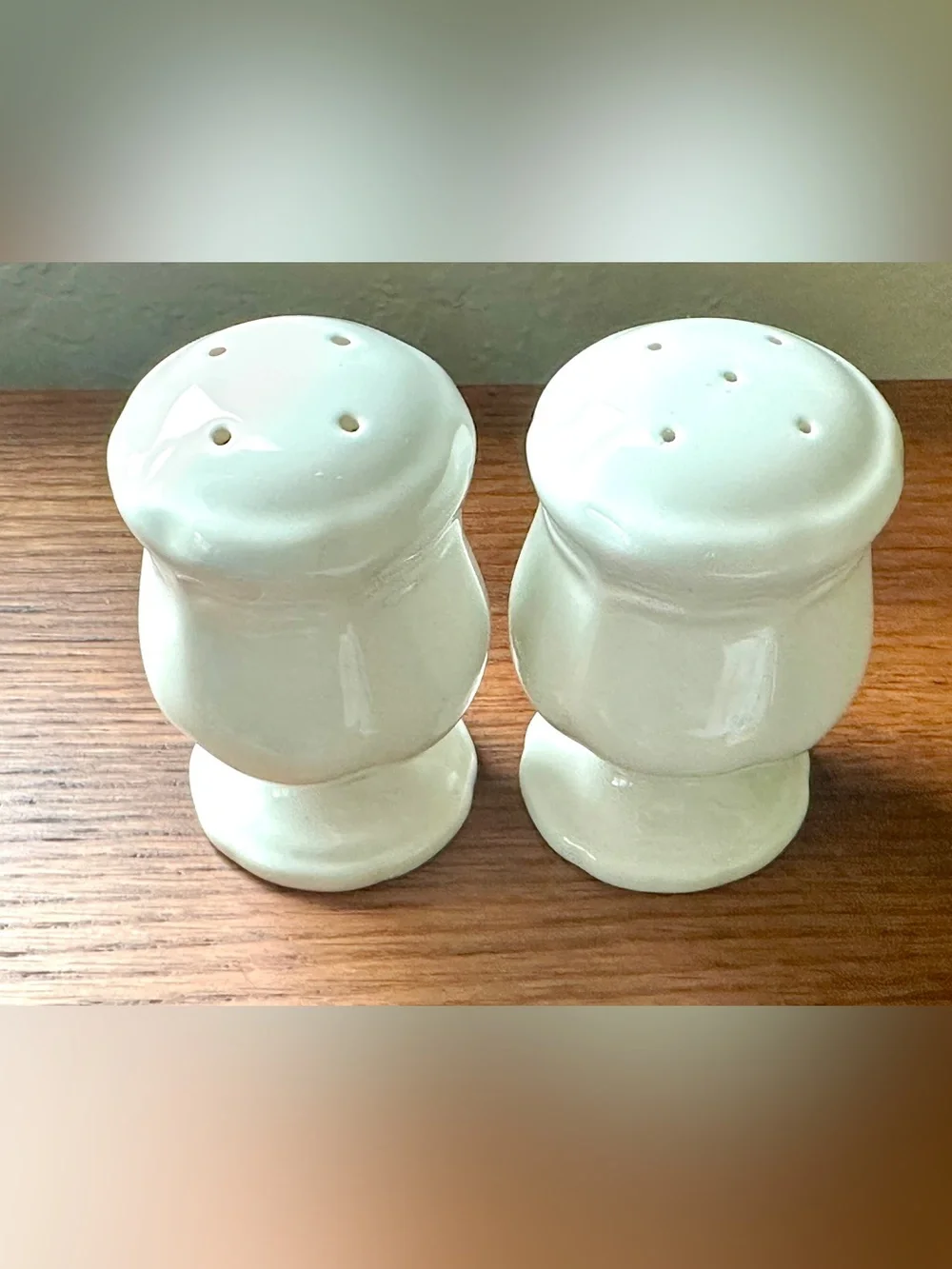 Vtg. 1980s Mikasa French Countryside Salt & Pepper Shakers White Stoneware F9000